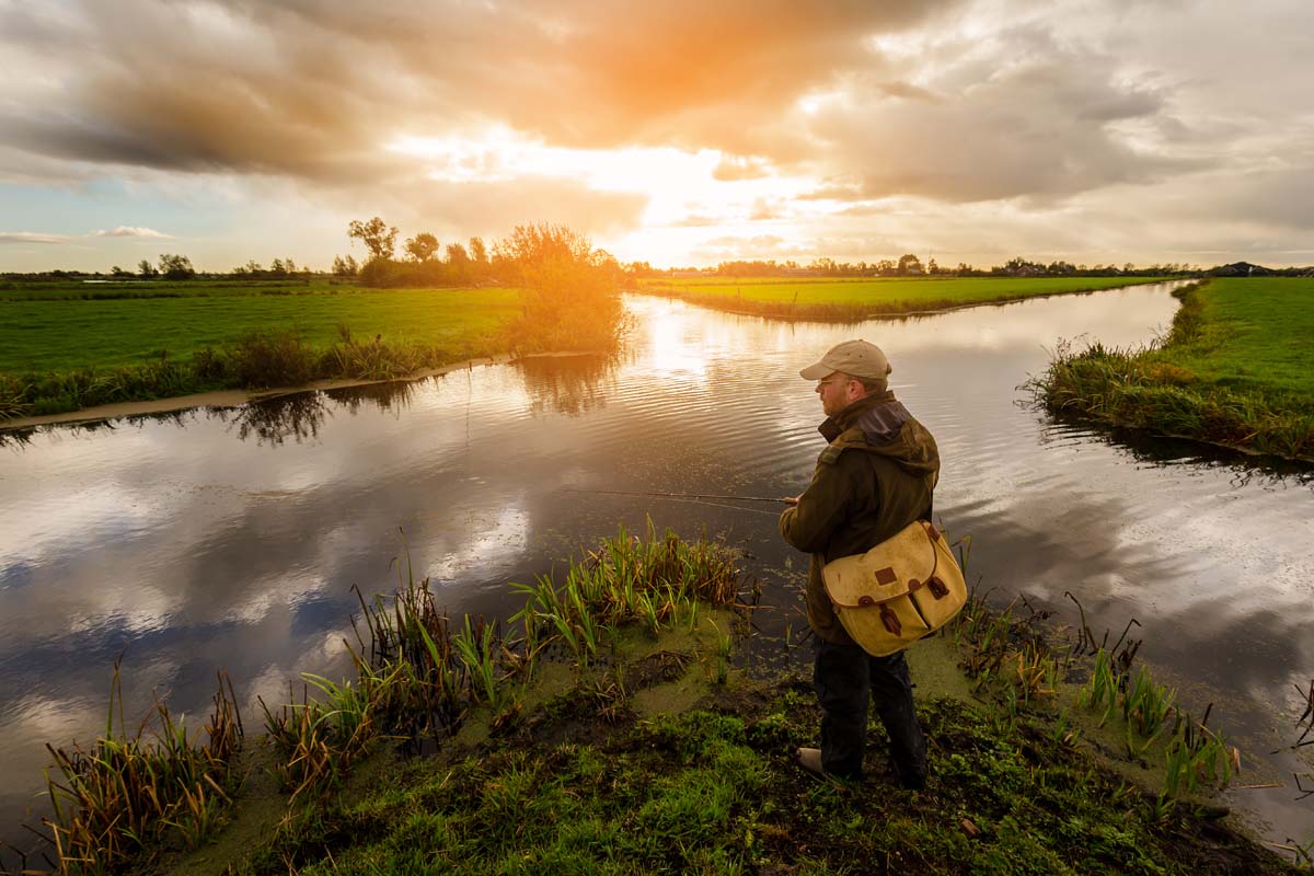 In den kleinen Poldern verstecken sich genügend Großfische. Besonders Hechte, Barsche und Karpfen sind hier vorrangige Zielfische. Foto: Sander Boer