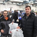 Jeder interessiere Messebesucher wurde vom Jahr Top Special Verlag mit einer Tüte voll mit spannenden Angelzeitschriften beglückt. Foto: A. Pawlitzki