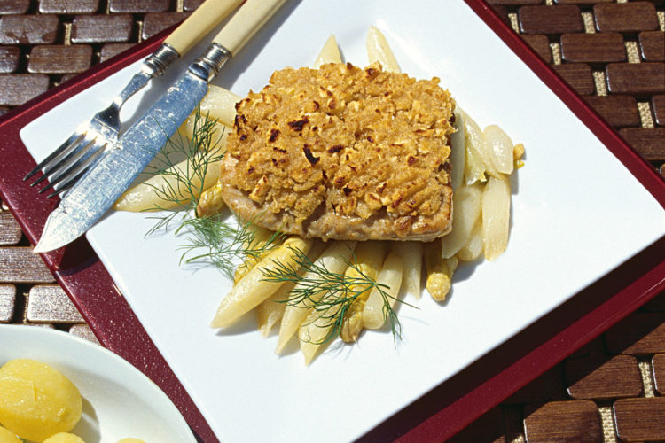 Dorschfilet mit Lachs-Meerrettichkruste. Foto: BLINKER/Koch