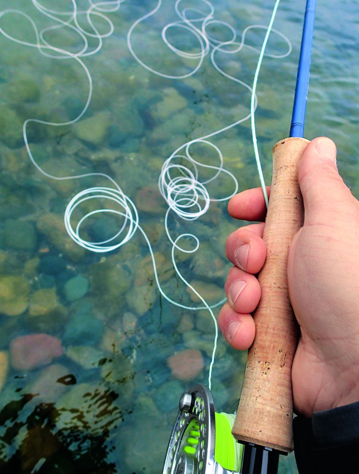 Ist eine Fliegenschnur mit F für „Floating“ bezeichnet, liegt sie auf dem Wasser auf.