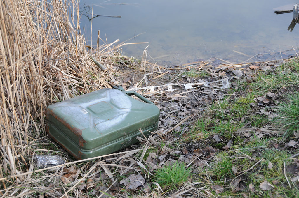 Angeln: Müll am Gewässer