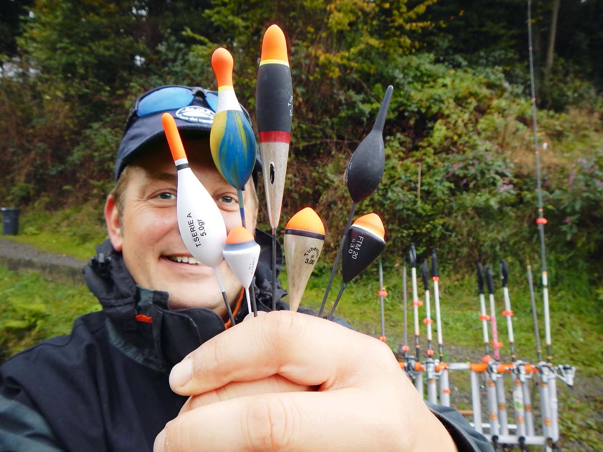 Für die Tremarella-Technik gibt es unterschiedliche Posenmodelle. Bauchige Modelle kommen zum Einsatz, wenn der Köder flach angeboten wird. Angelt man tiefer, sind schlanke Posen mit langem Kiel besser. Foto: G. Bradler