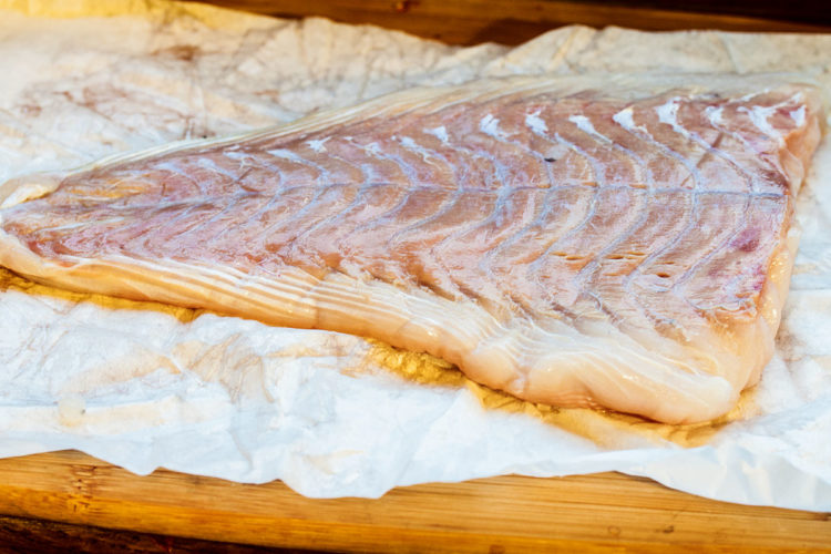 Fischrezept für Feinschmecker: Dorschfilet mit Gemüse im Pergament ...