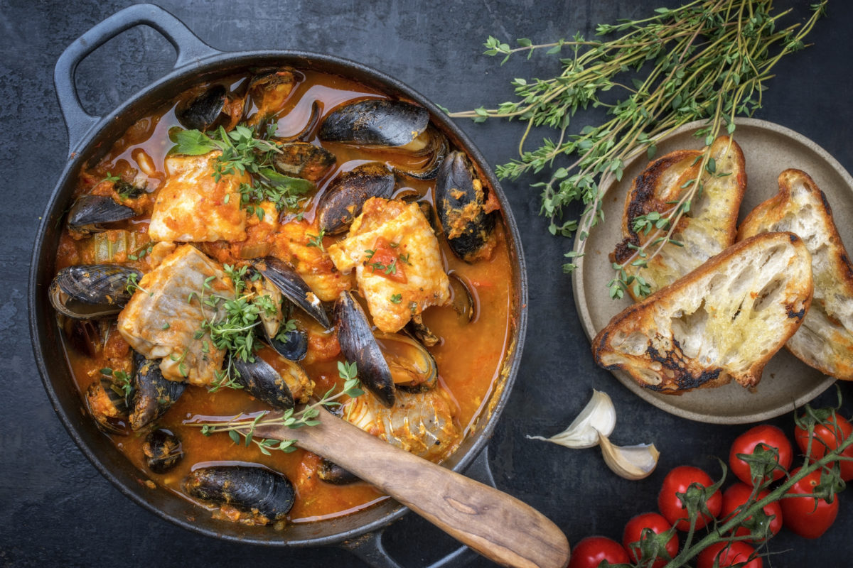 Die Fischer von ­Marseille haben die Bouillabaisse ­ erfunden. Sie wurde ursprünglich aus Resten vom Fischmarkt gekocht.