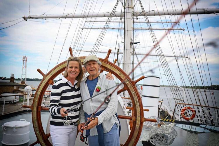 Anja Schüte und Bernd Herzsprung auf der Gorch Fock I