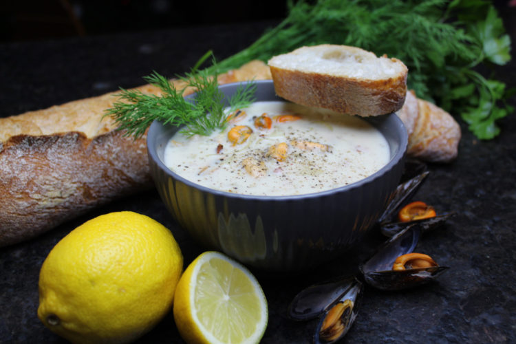 Clam Chowder ist eine köstliche Muschelsuppe, die nicht nur gut aussieht, sondern auch richtig lecker schmeckt. Foto: Matthias Würfl