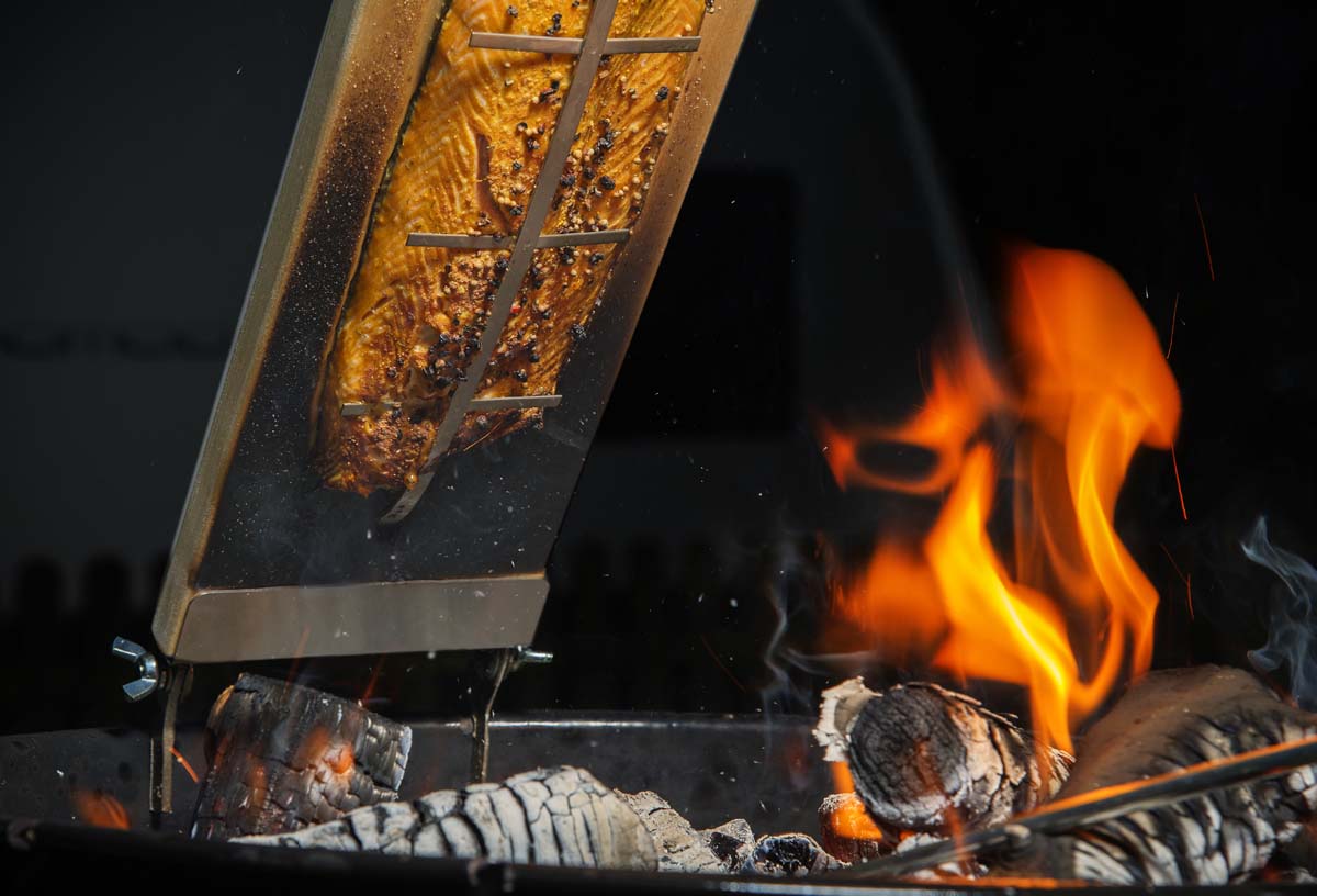 Nach ca. 45 Minuten hat das Filet (je nach Größe) seine goldbraune Färbung angenommen und ist durchgegart.
