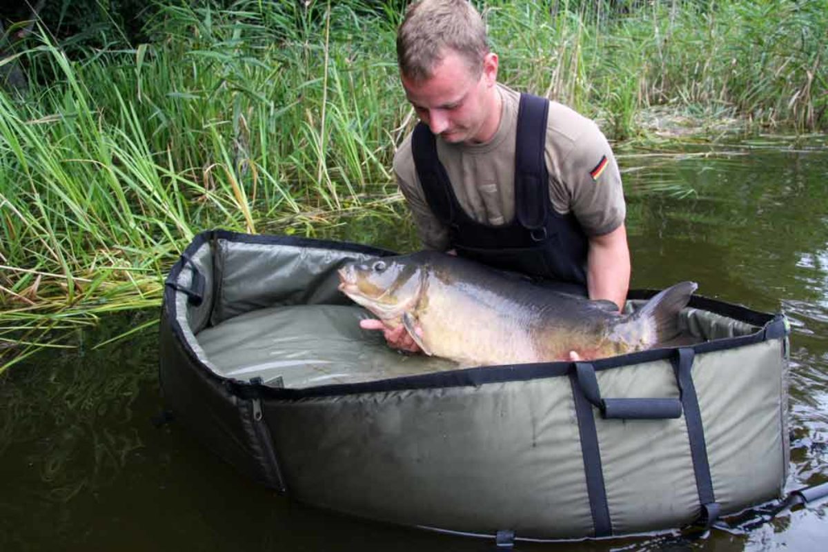 NGT Abhakmatte Quick Fish - 110x50cm, Olivgrün, Superweiches Netzgewebe Mit Kordelzug