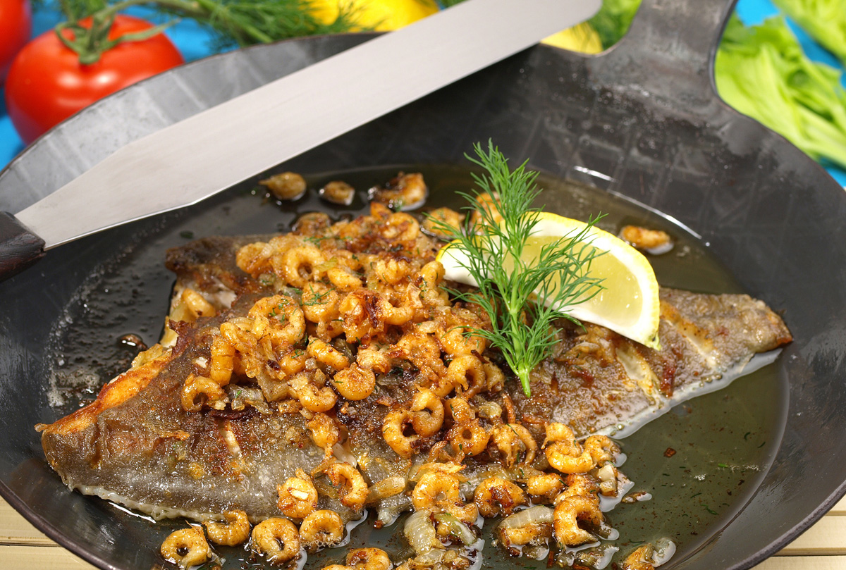 SchollenRezept Deftig mit Speck und Krabben BLINKER