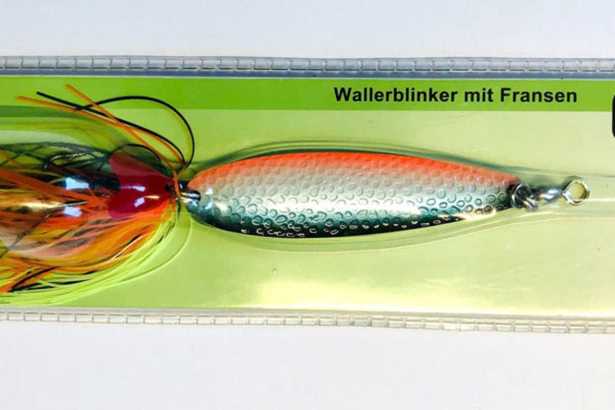 Der Wallerblinker von SUXXES macht im Wasser ordentlich Krach! Foto: BLINKER/M. Werner