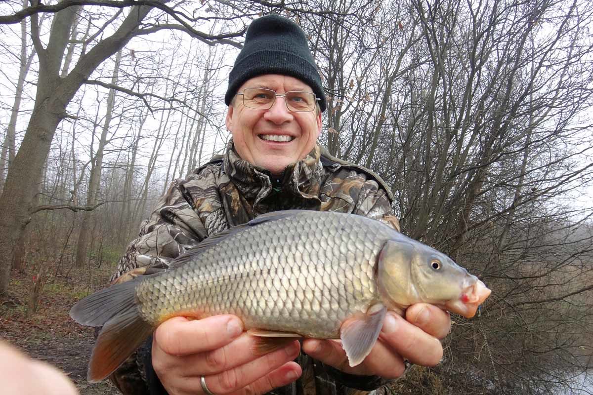 Was haben Angler und Karpfen gemeinsam? Beide mögen Spekulatius! Foto: BLINKER / A. Pawlitzki