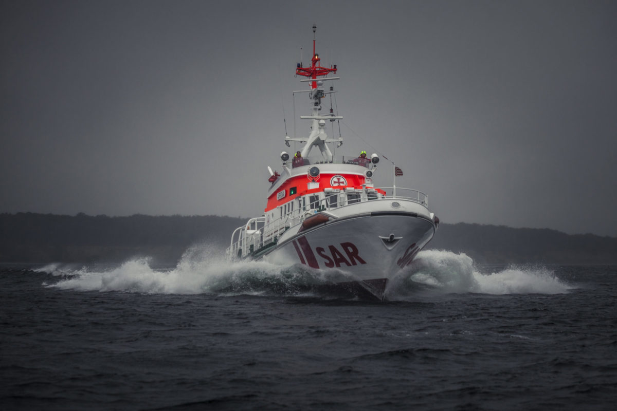 Der Seenotrettungskreuzer ARKONA der DGzRS koordinierte die Suche nach einem vermissten Angler auf der Ostsee. Foto: Die Seenotretter – DGzRS, Thomas Steuer