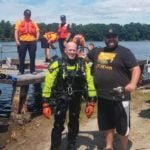 Antony Parnos verlor eine sündhaft teure Rute – doch die Feuerwehr half ihm dabei, das Angelgerät zurückzubekommen. Foto: A. Parnos / Facebook