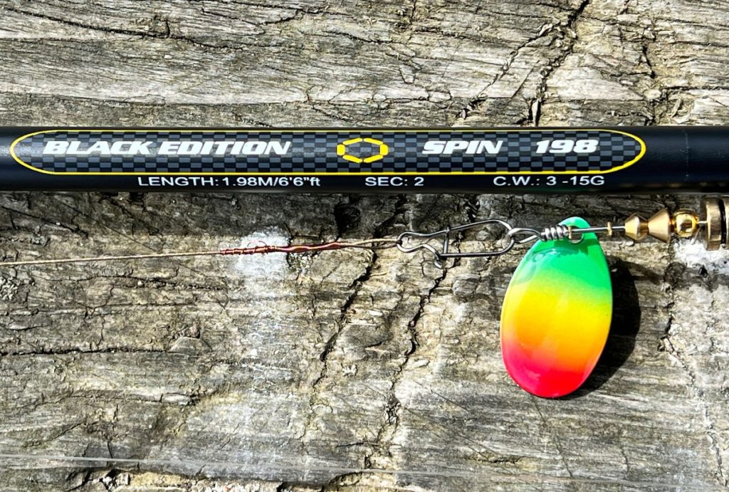 Aus den Daten erkennt man schnell, dass es sich bei der Rocktrail Carbon Spin von Lidl um eine leichte Spinnrute handelt.