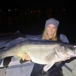 Andrea Malle fing beim Welsangeln einen 101 cm langen Zander.