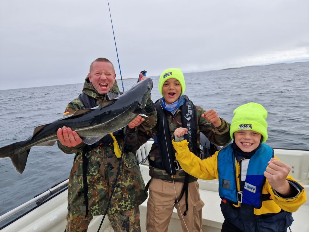 Familie, Angeln, Norwegen: Das 1. Eisele Family Fishing Camp war ein voller Erfolg.