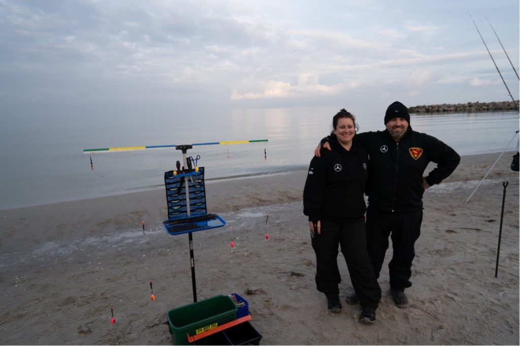 Gemeinsam angelt es sich besser – deswegen gingen die Angler im Team los.