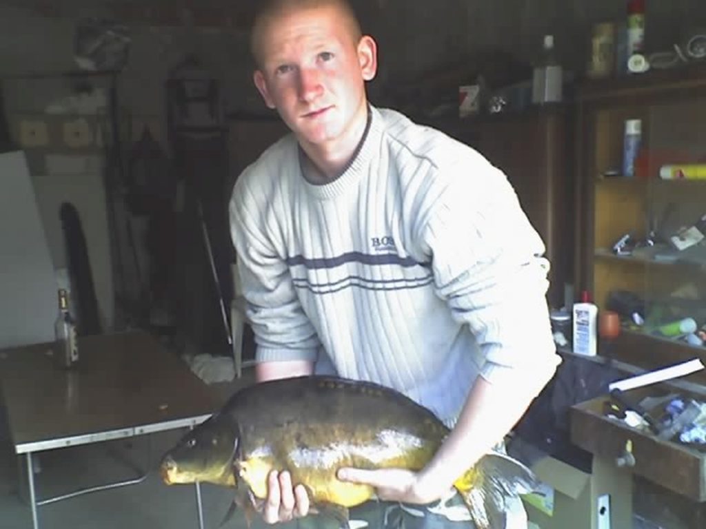 Am 24. Oktober 2006 fing Philipp diesen wunderschönen, 72 cm langen Spiegelkarpfen. Wenige Stunden später geschah der Unfall.