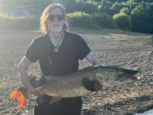 Hecht angeln. Die 8 größten gefangenen Riesen-Raubfische - einer ...