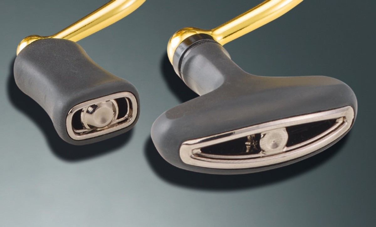 Zwei Knäufe von Angelrollen