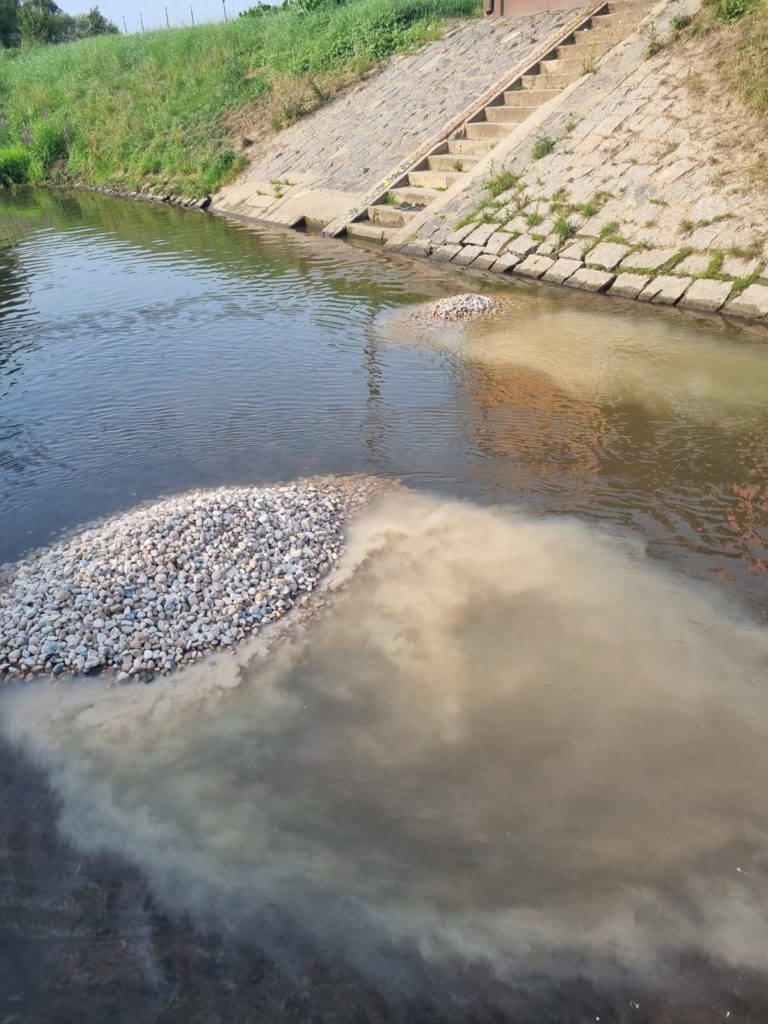 Kies in der Gesprenzt