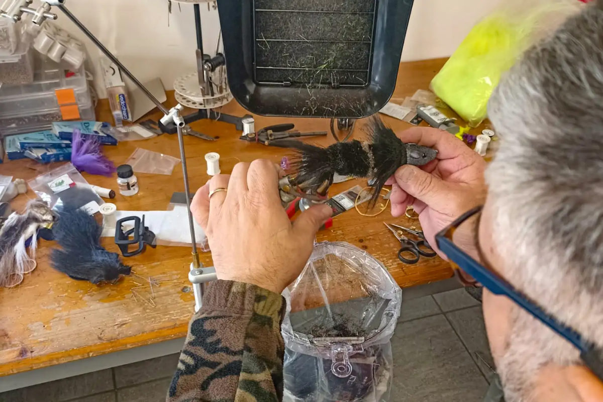 Lurevo: So entstehen die Lurevos: Die Kunstköder sind zu 100% in Handarbeit