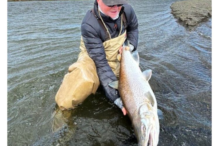 Nick Warren mit Lachs
