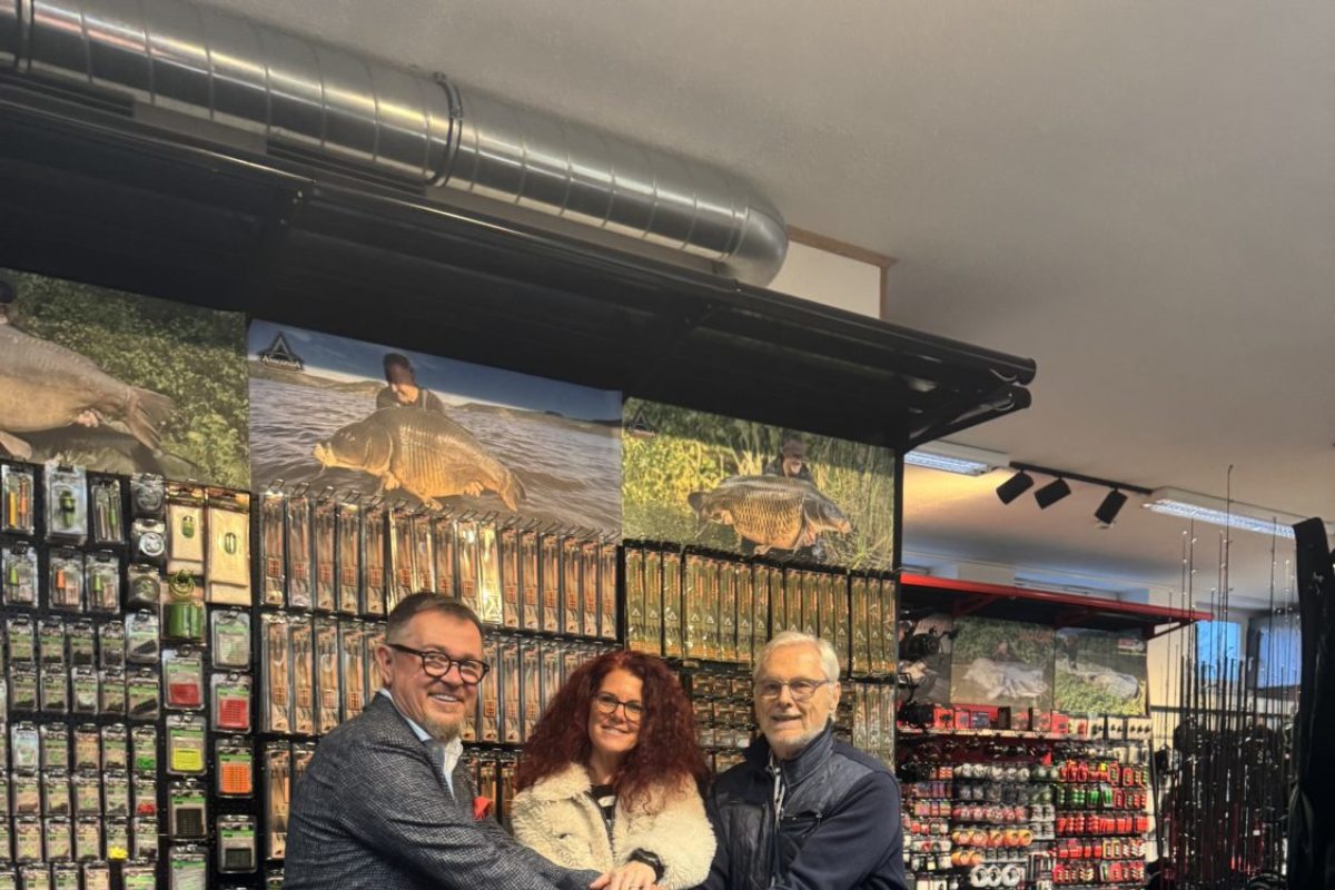 Sänger Zusammenschluss mit der lettischen Salmo Group