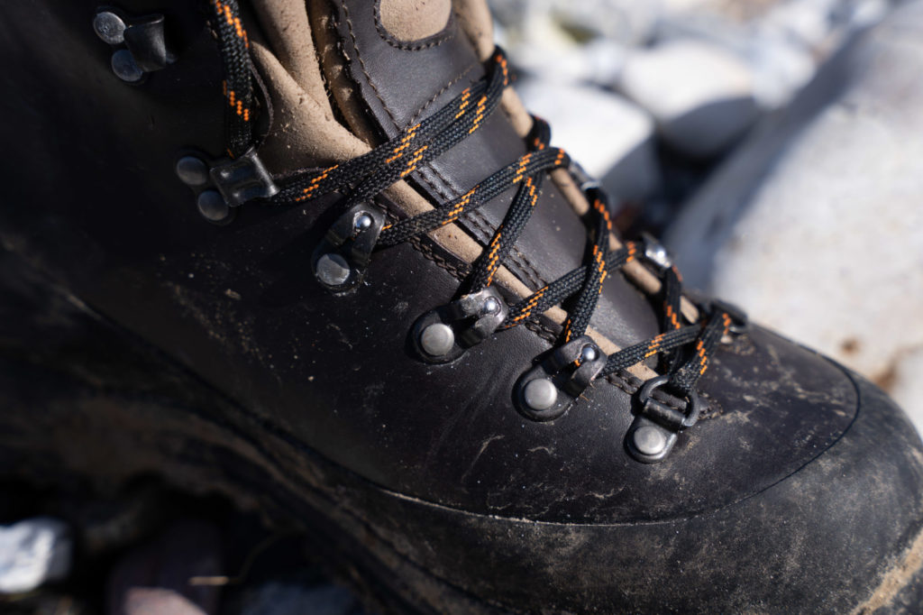 Schnürsenkel des FLY V2 Wathschuh von Andrew