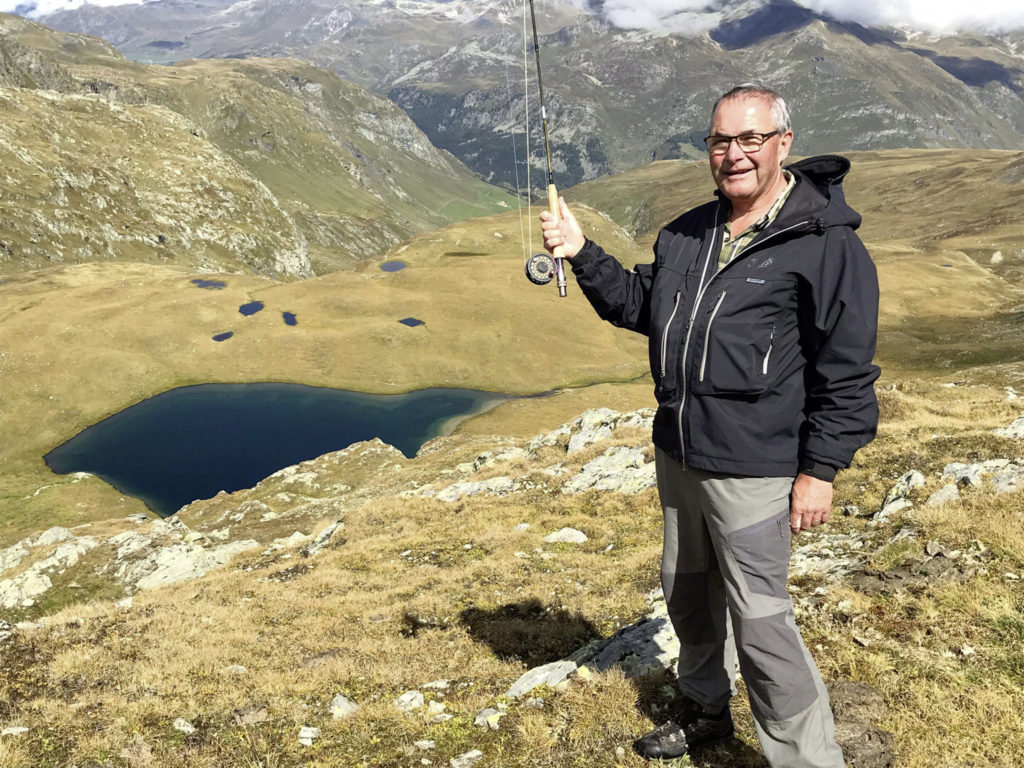 Hoch hinaus mit der Fliegenrute: Bergseen lohnen sich zum Fliegenfischen.