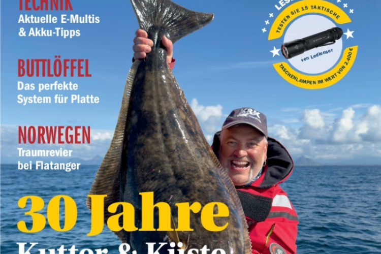 Das Cover der 117. Ausgabe der Kutter & Küste mit einem Angler mit Heilbutt
