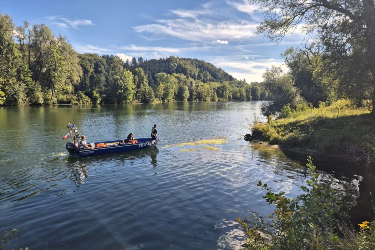 Technische Hilfswerk (THW) rettung Angler Isar