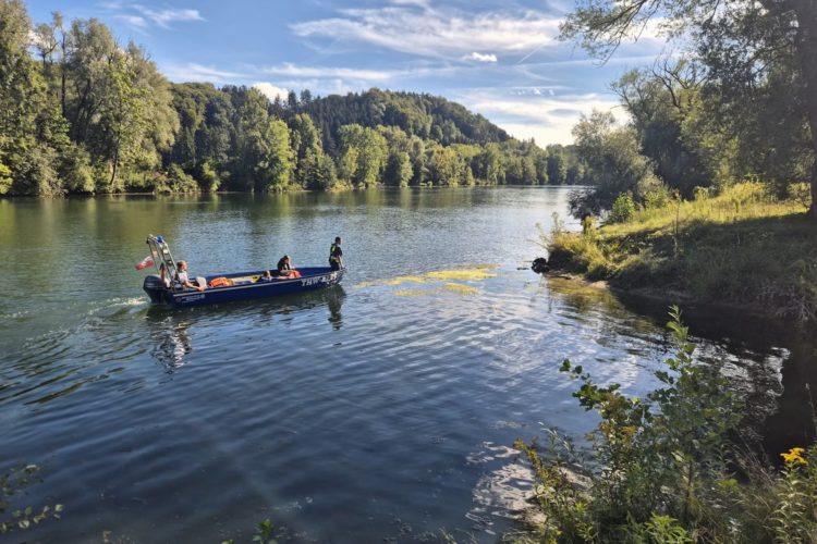 Technische Hilfswerk (THW) rettung Angler Isar
