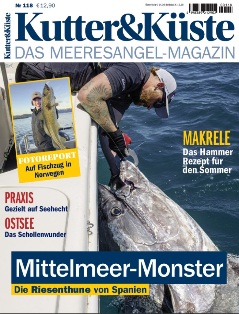 Das Cover der 118. Ausgabe der Kutter & Küste mit einem großen Blauflossenthun