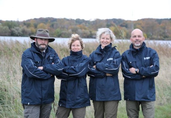Florian Baier, Carina Peters, Astrid Seidler und Andreas Maron sind als Rangerinnen und Ranger in den Natur- und Landschaftsschutzgebieten im Landkreis Harburg unterwegs.