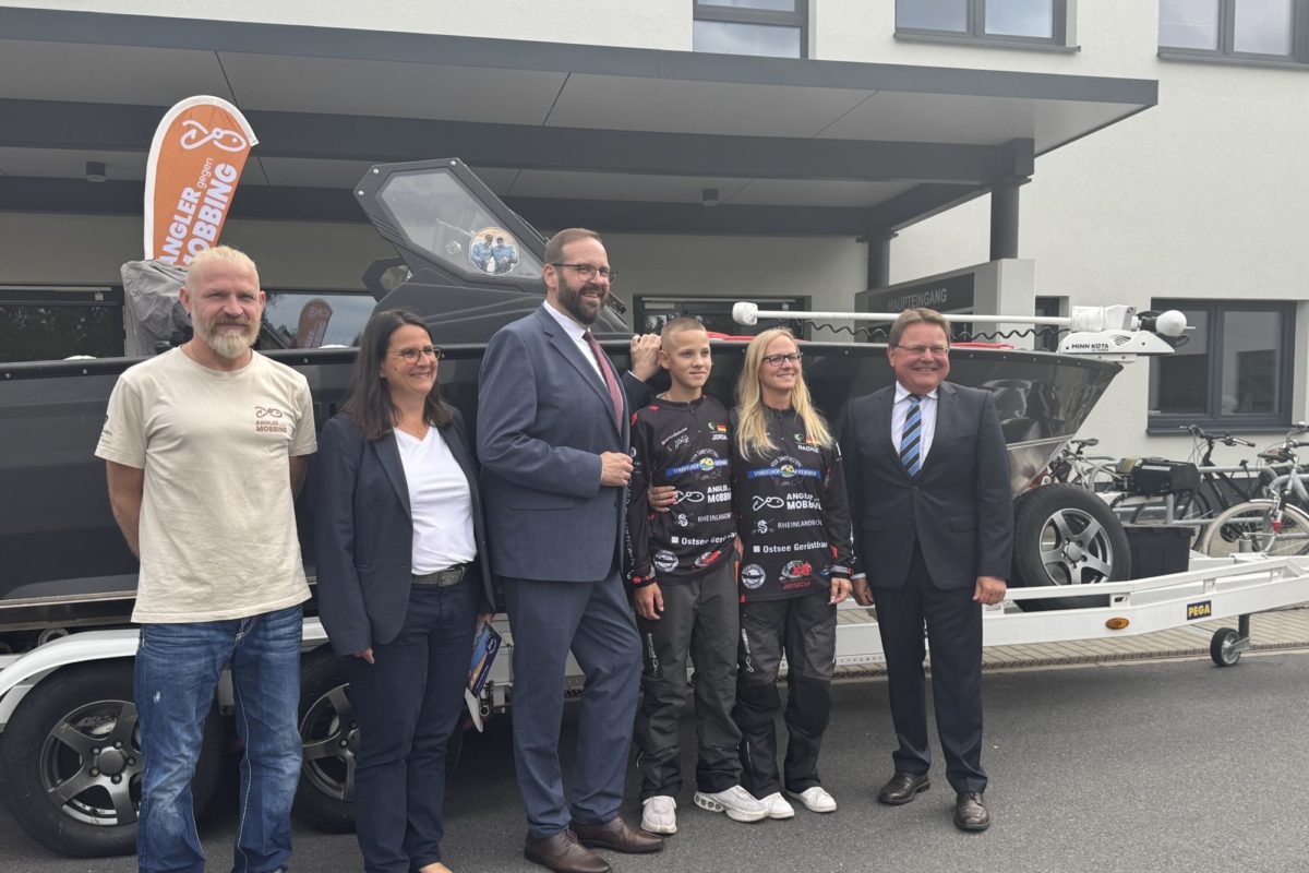 Bei der offiziellen Verabschiedung in Leegebruch erhielt Jordan Unterstützung für seinen Start beim WPC Junior Cup.