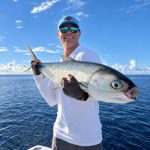 Saif Alzarouni mit dem 93 Zentimeter langen Milkfish von Providence. Die IGFA bestätigte den Fang als All-Tackle Length Fly World Record.
