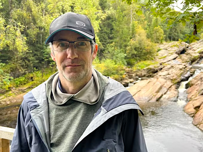 Øyvind Solem ist bei der NINA für die Lachszählungen zuständiger Projektleiter. Er äußert sich zur Lachs-Krise in Norwegen.