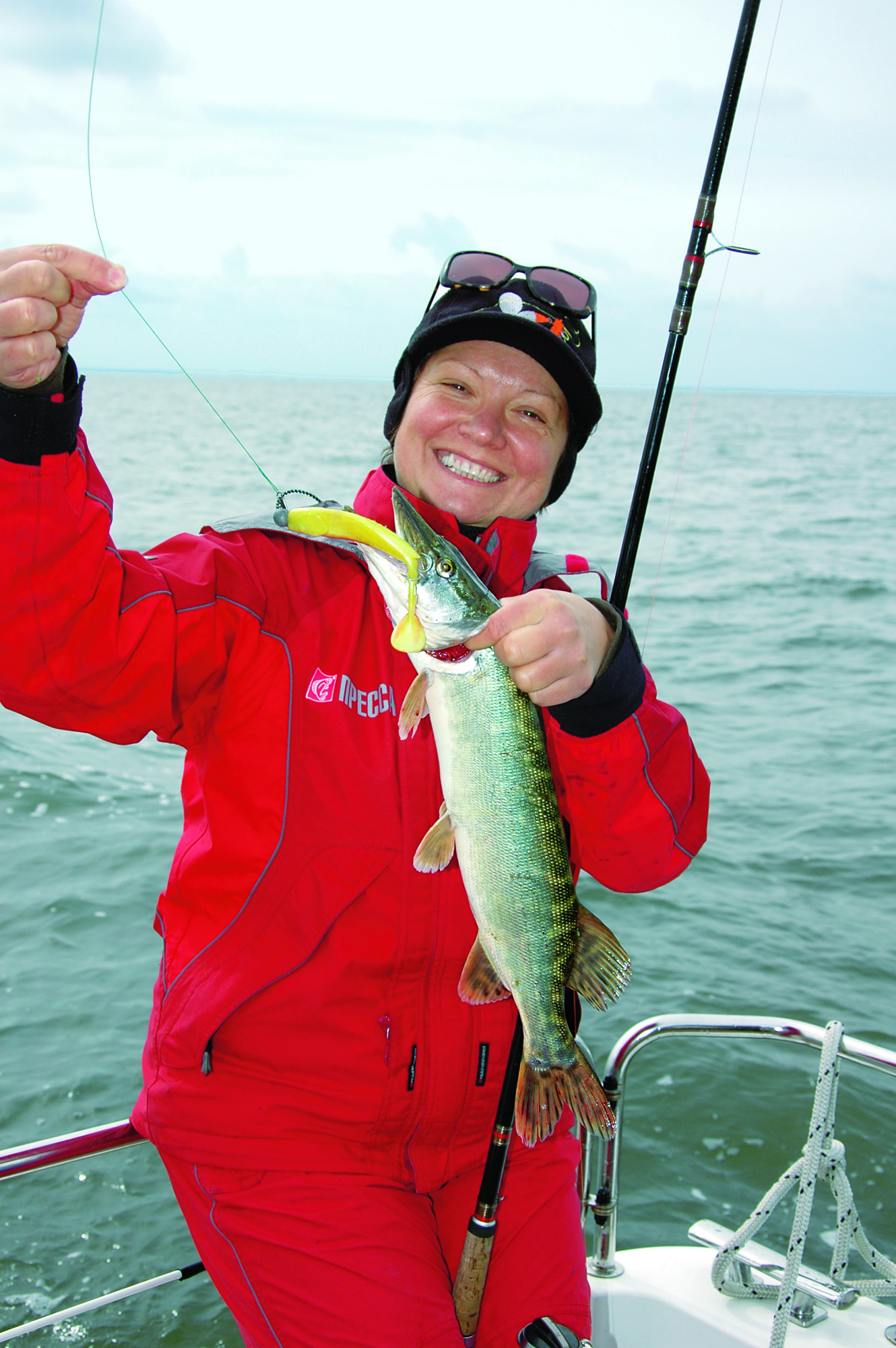 Zwischen Festland und der Insel Usedom mündet die Peene mit ihrem Strom in die Ostsee und schafft hier einen unglaublichen Fischreichtum. Foto: BLINKER